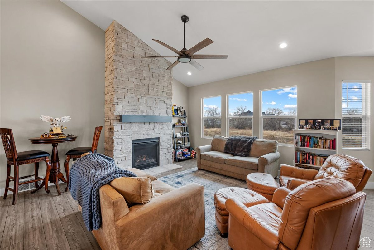 BRIDLE WALK - Residential