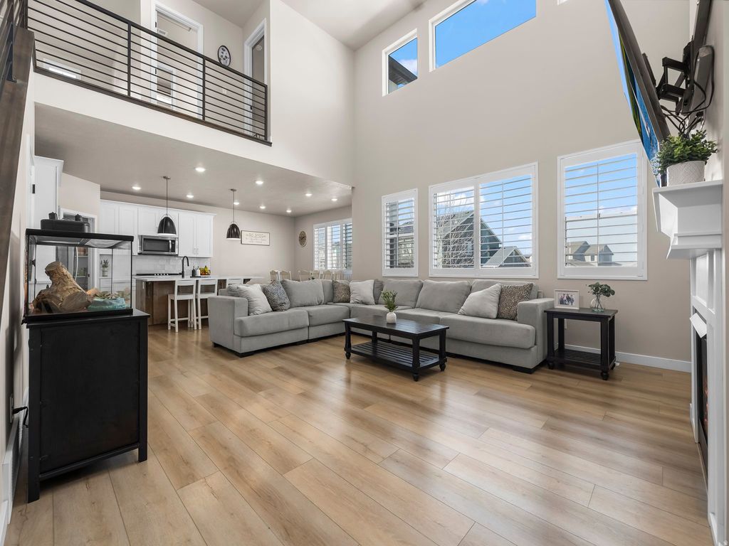 Photo of 3412 S KILLDEER DR, Saratoga Springs, UT 84045 (MLS # 2145674)