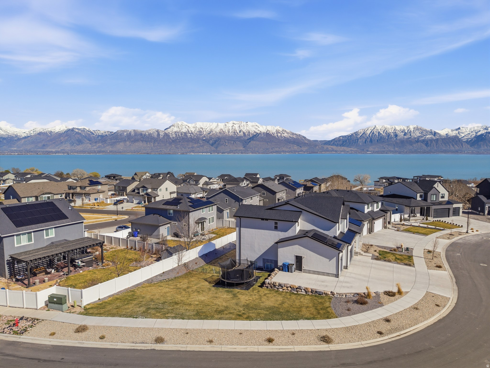 SECRET SPRINGS - Residential