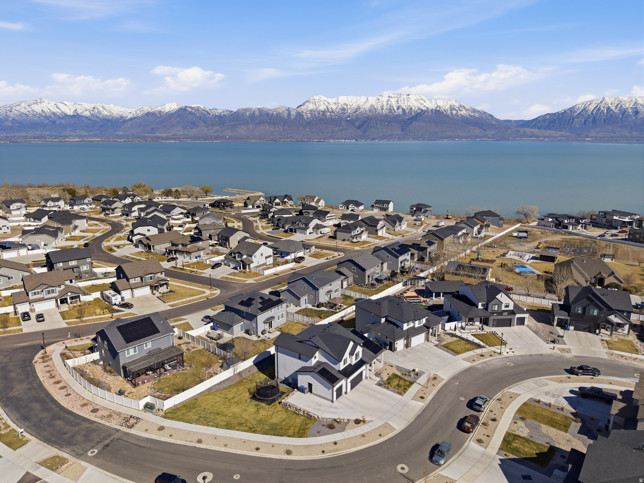 SECRET SPRINGS - Residential