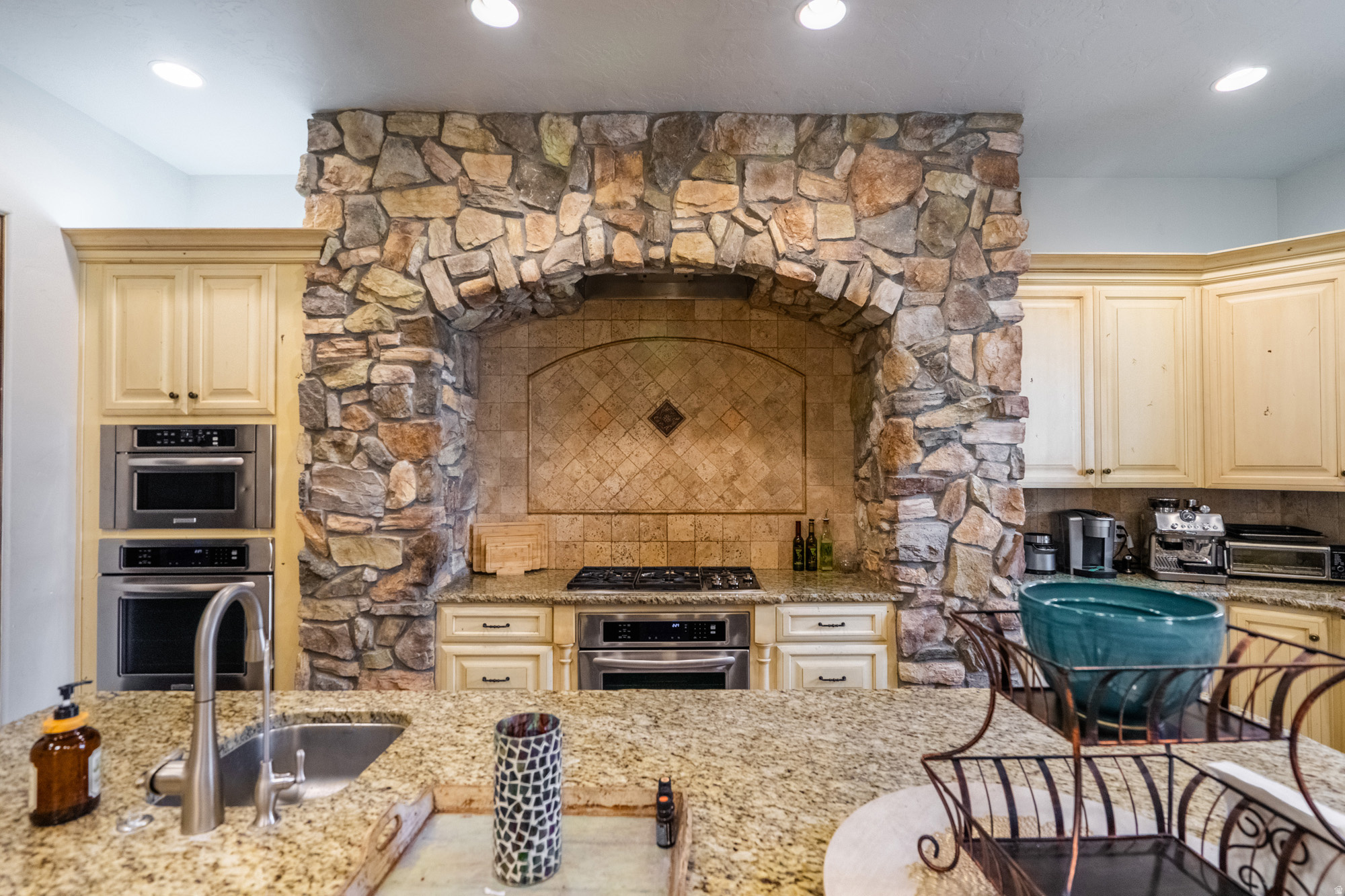 VILLA BONITA ESTATES - Residential