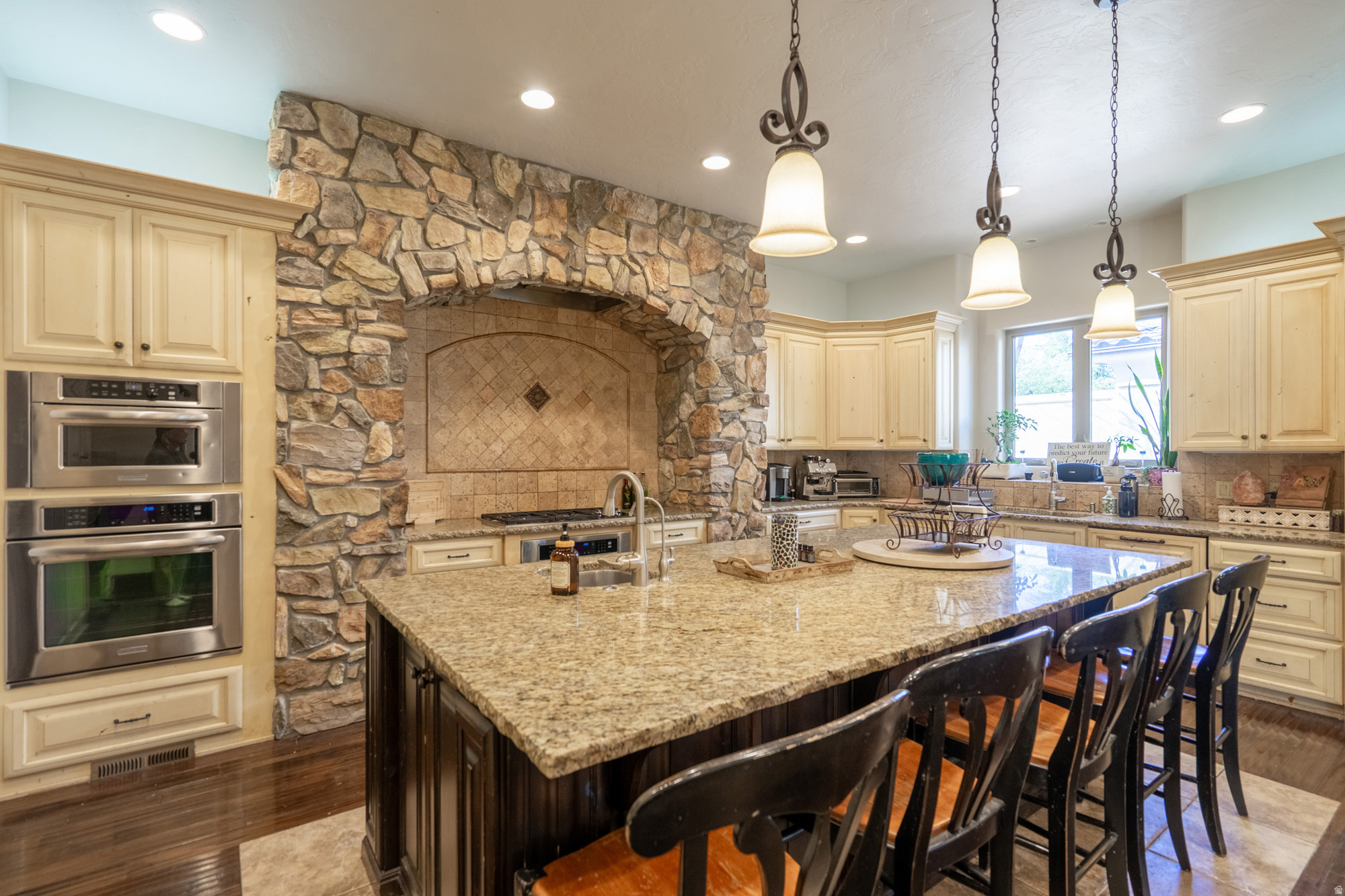 VILLA BONITA ESTATES - Residential