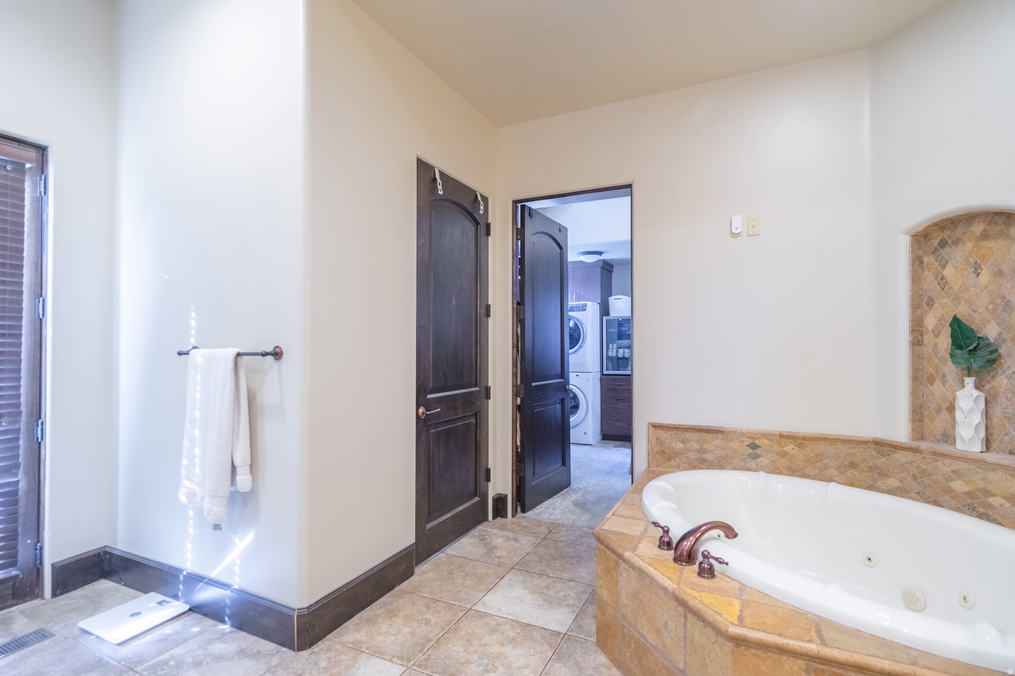 VILLA BONITA ESTATES - Residential