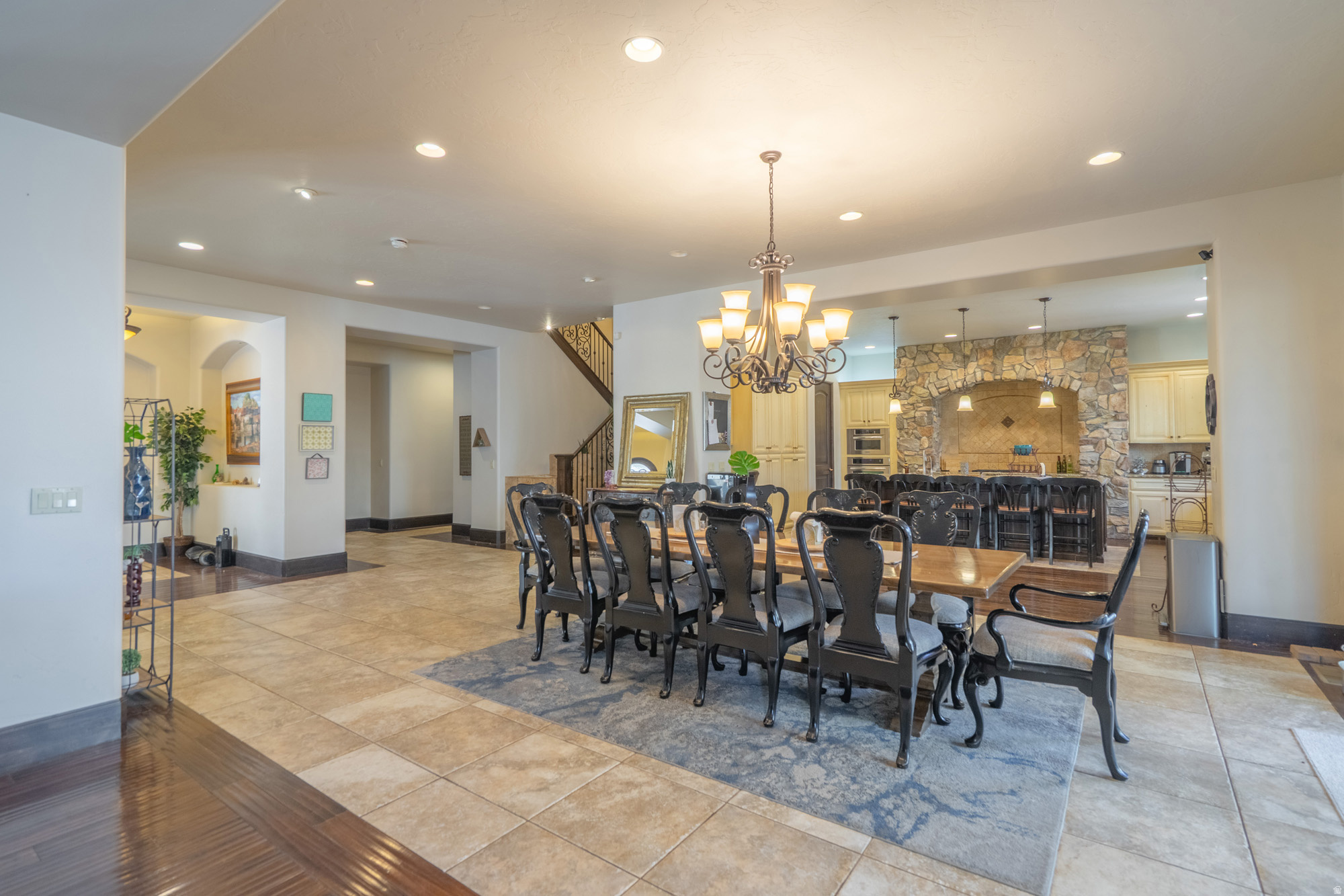 VILLA BONITA ESTATES - Residential