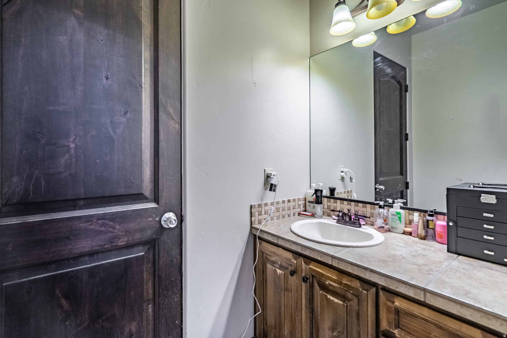 VILLA BONITA ESTATES - Residential