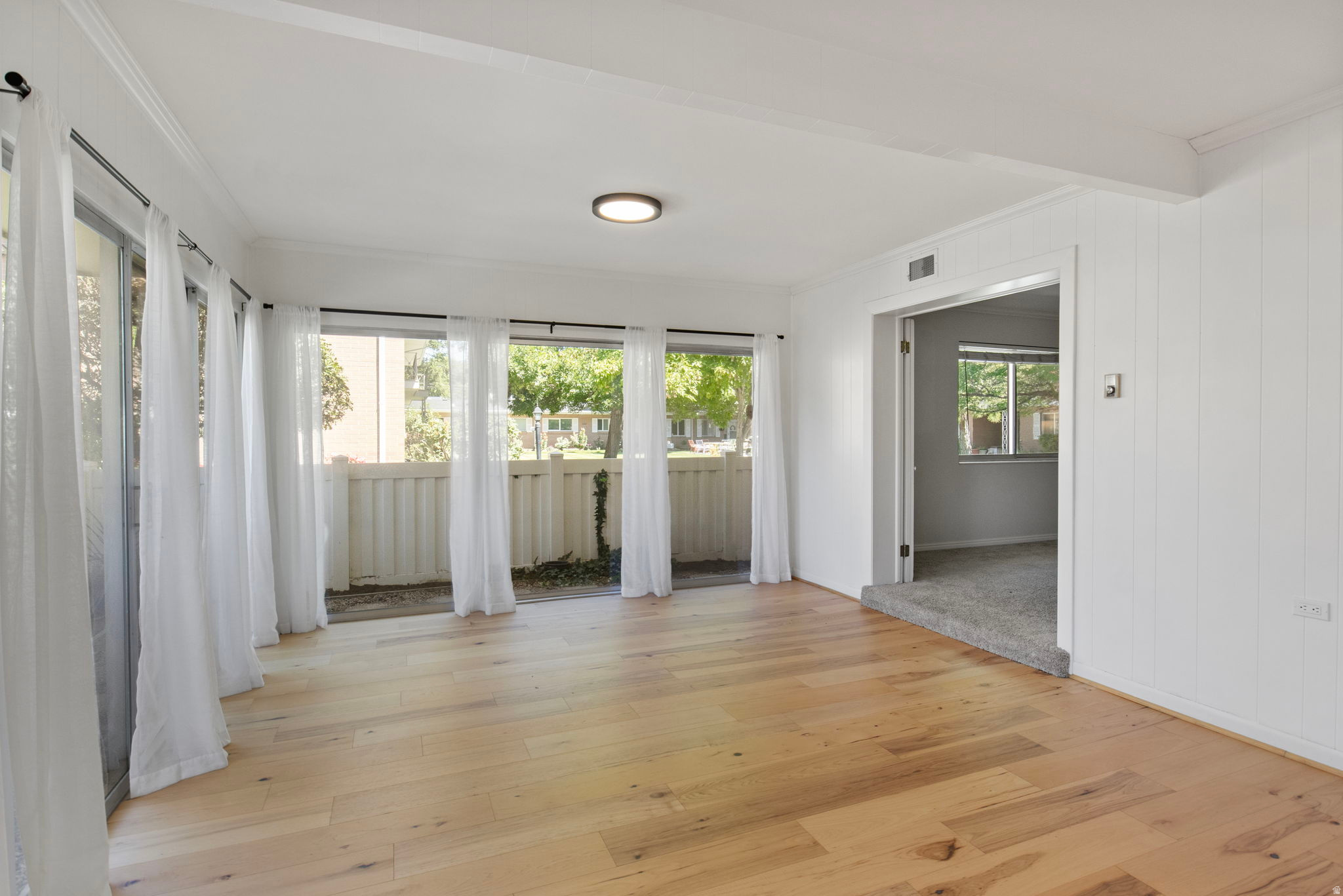 CARRIAGE LANE - Residential