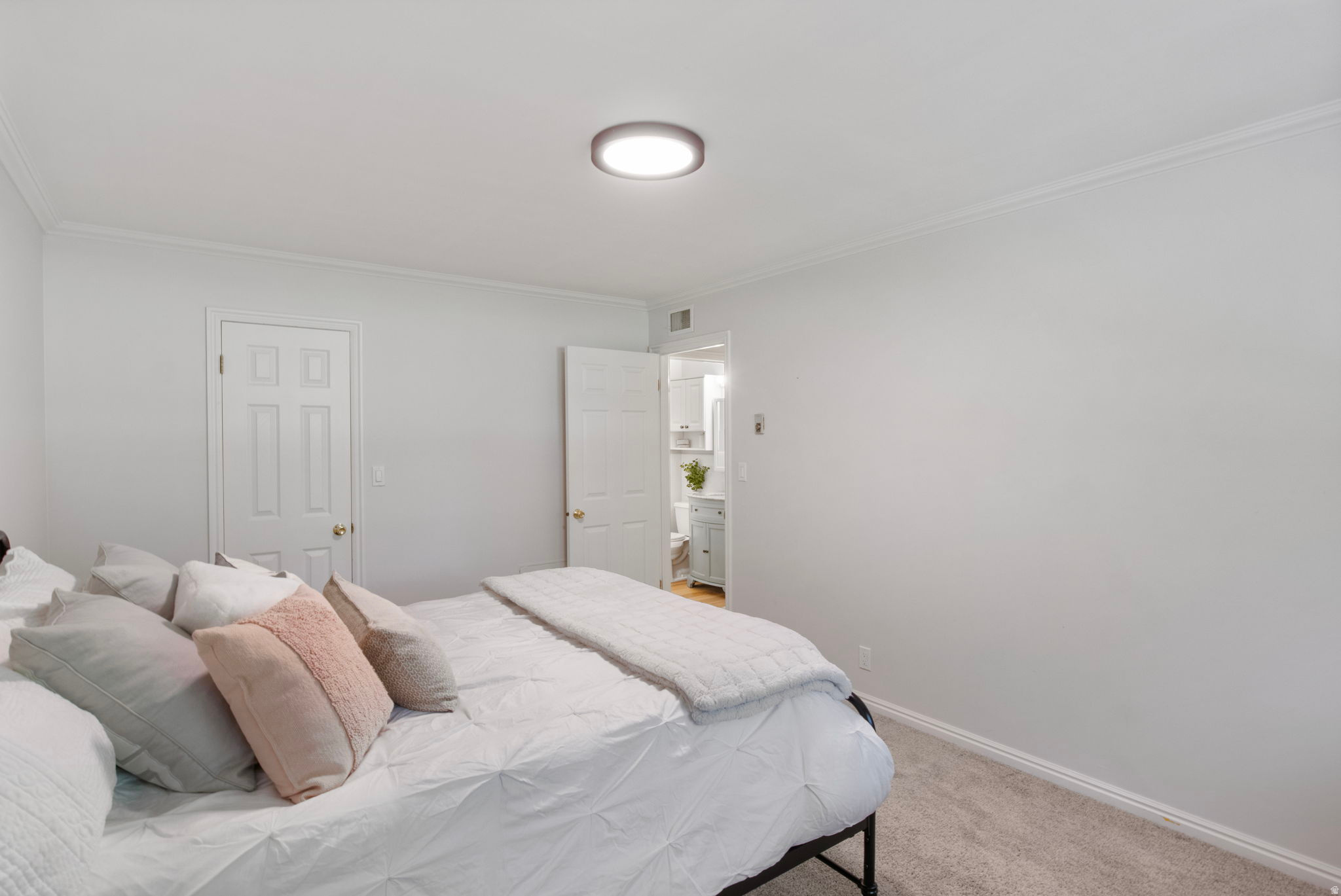 CARRIAGE LANE - Residential