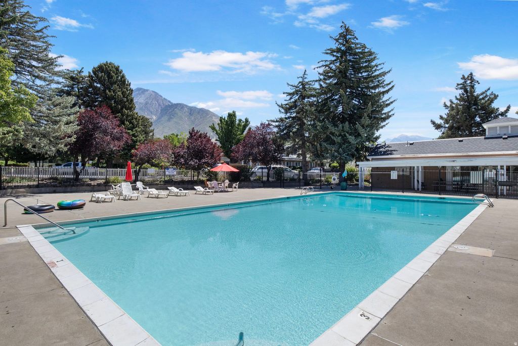 Photo of 2219 E CARRIAGE LN S #59, Holladay, UT 84117 (MLS # 2149282)