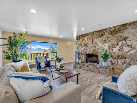 Tiny photo for 862 E 400 S, Payson, UT 84651 (MLS # 2115611)