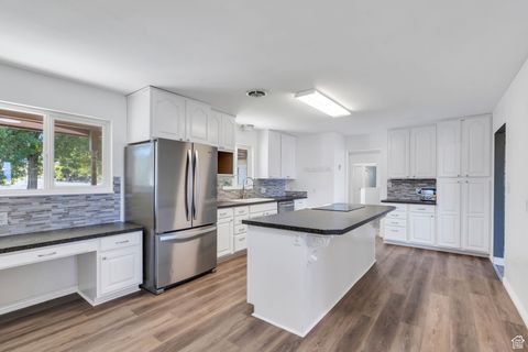 Tiny photo for 862 E 400 S, Payson, UT 84651 (MLS # 2115611)