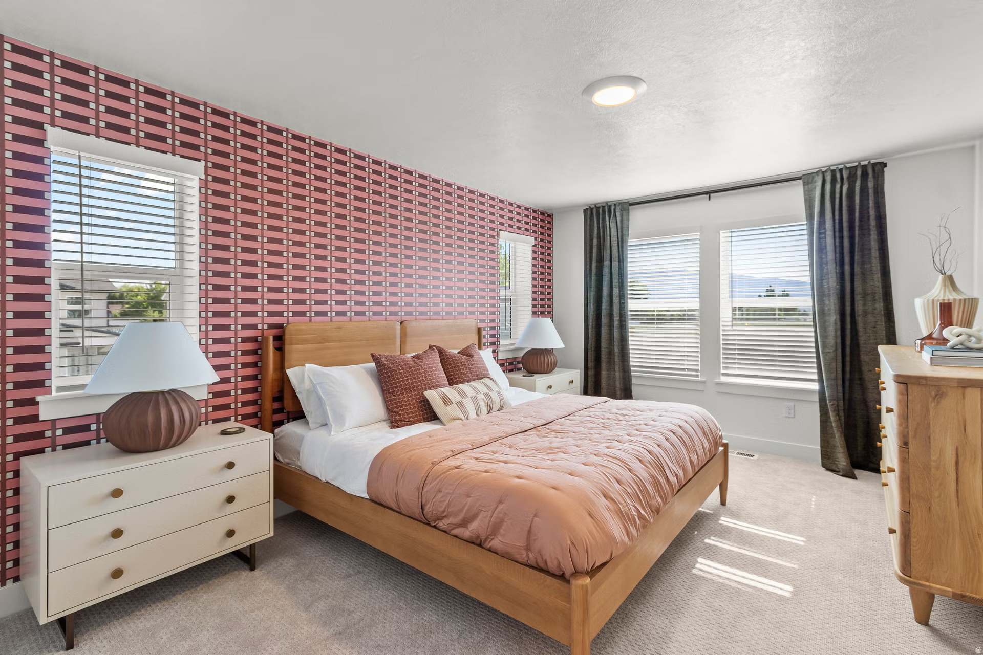 SUGAR CREEK TOWNHOMES - Residential