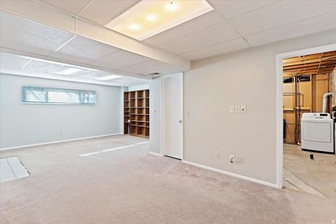 Tiny photo for 257 E 600 N, Kaysville, UT 84037 (MLS # 2121488)