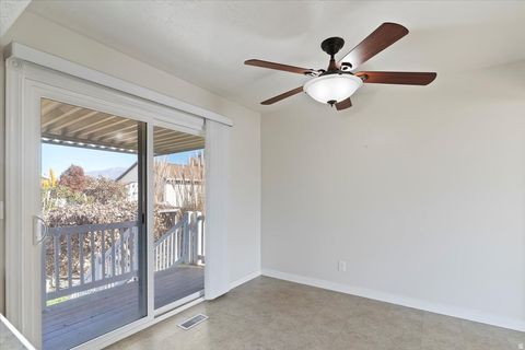 Tiny photo for 257 E 600 N, Kaysville, UT 84037 (MLS # 2121488)