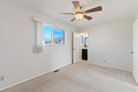 Tiny photo for 257 E 600 N, Kaysville, UT 84037 (MLS # 2121488)