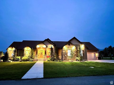Photo of 5420 N ESTATES LN, Oakley, UT 84055 (MLS # 2105959) Photo of 5420 N ESTATES LN, Oakley, UT 84055 (MLS # 2105959)