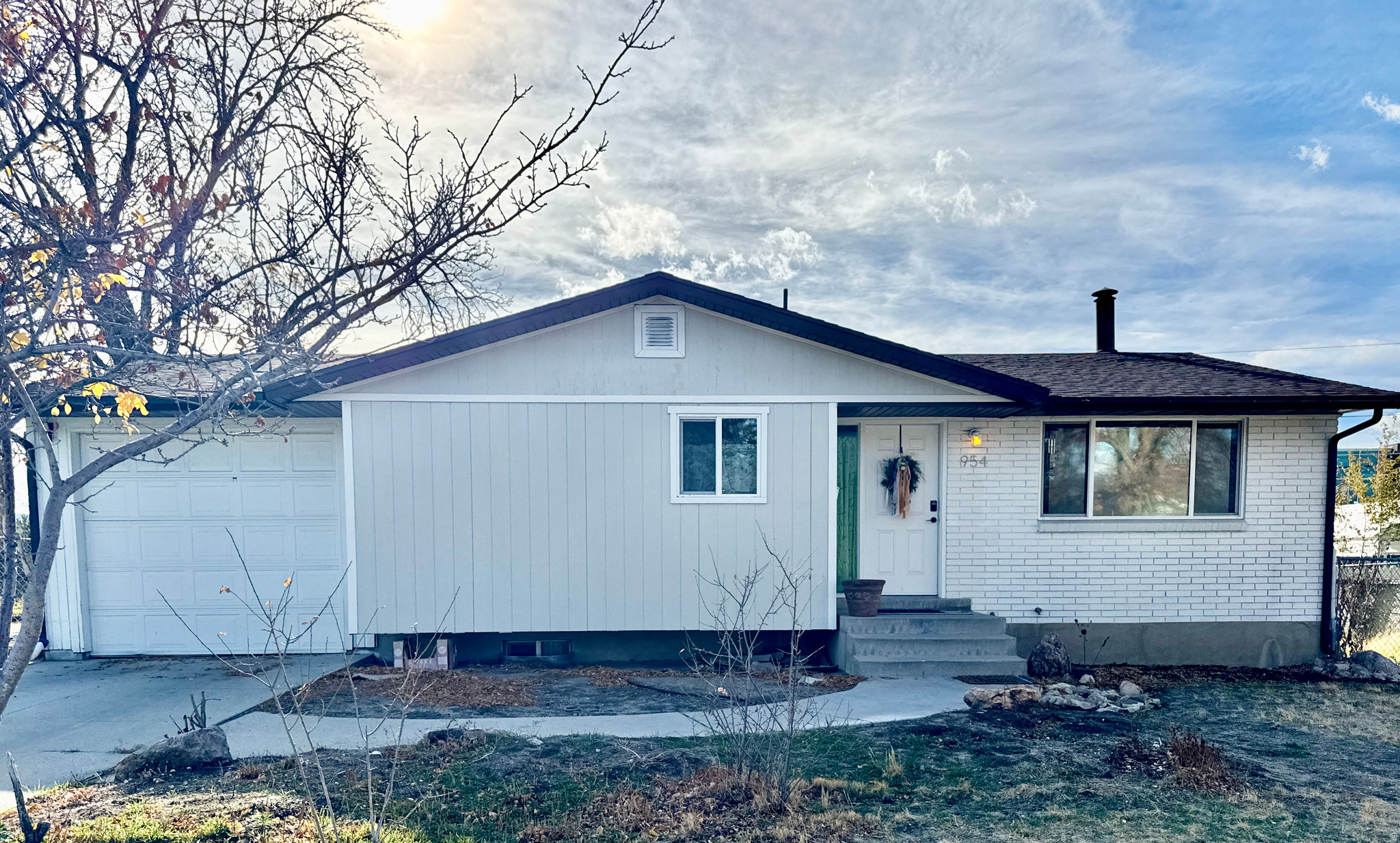 WHITE CITY - Residential