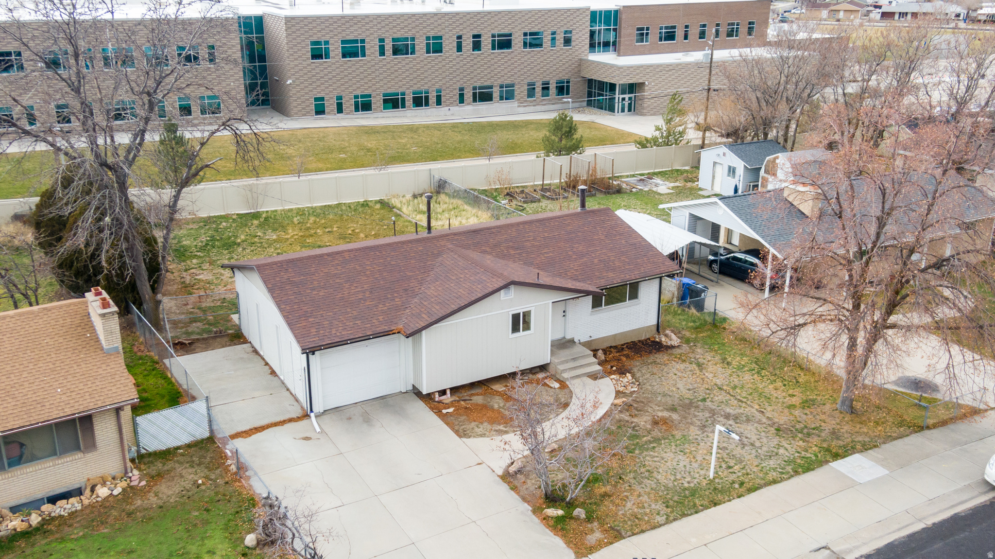 WHITE CITY - Residential