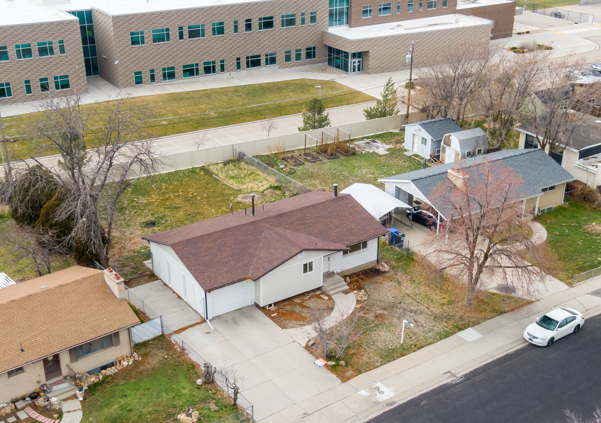 WHITE CITY - Residential