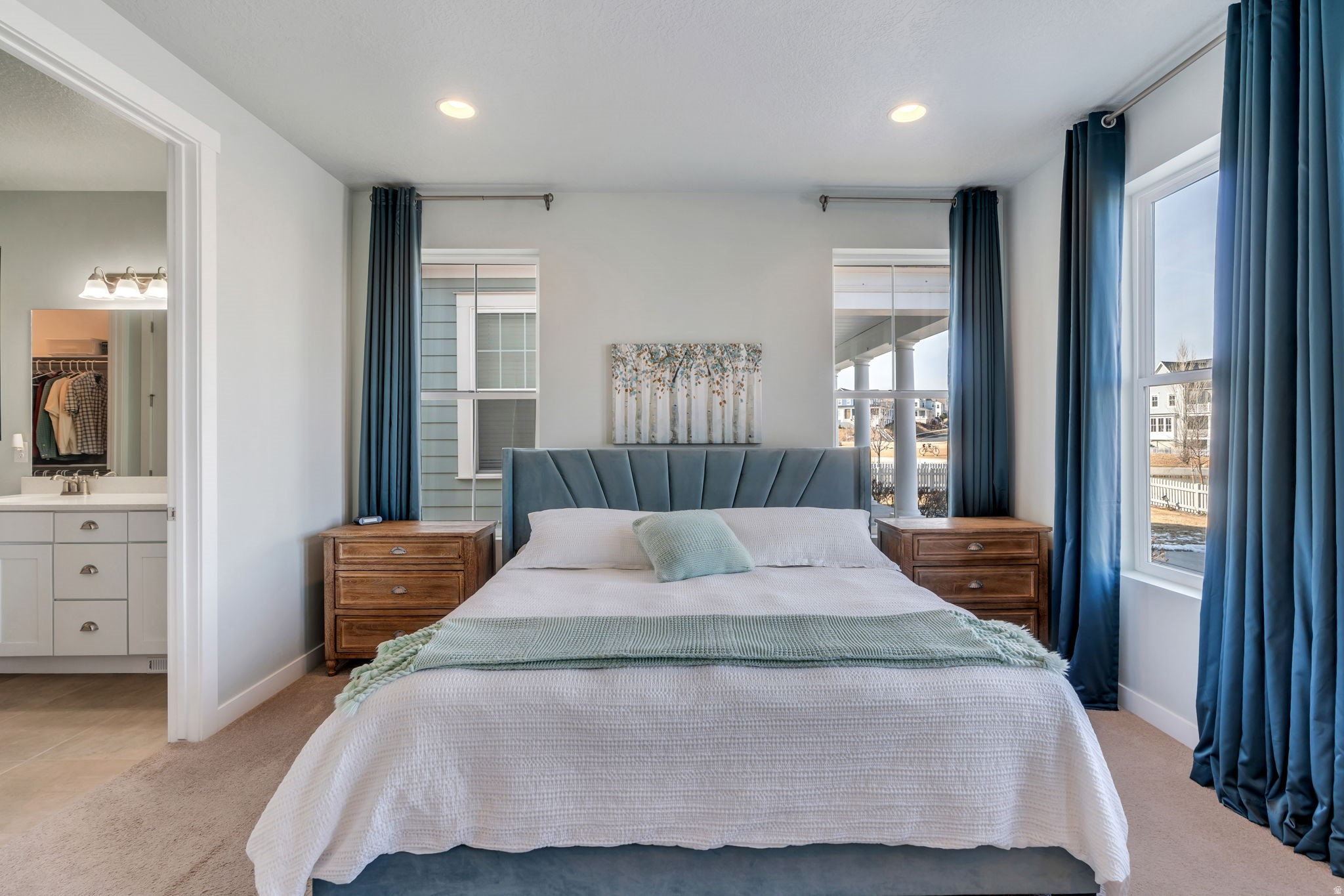 DAYBREAK - Residential