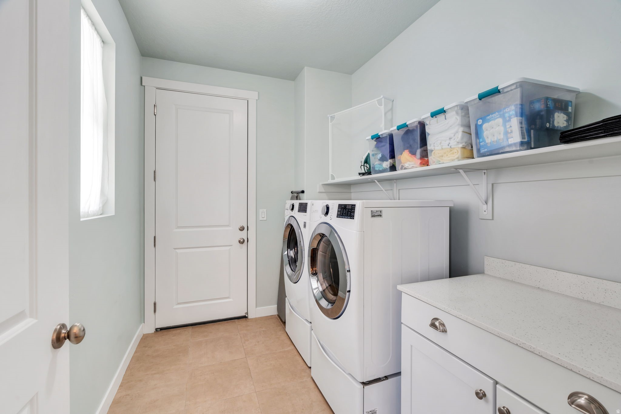 DAYBREAK - Residential