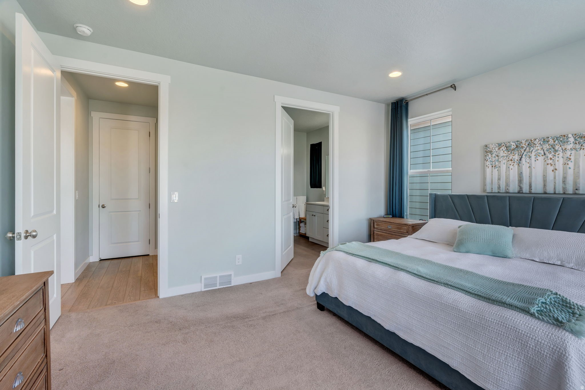 DAYBREAK - Residential