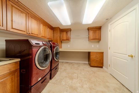 Tiny photo for 598 E HOLLOW CREEK RD, Draper, UT 84020 (MLS # 2171575)