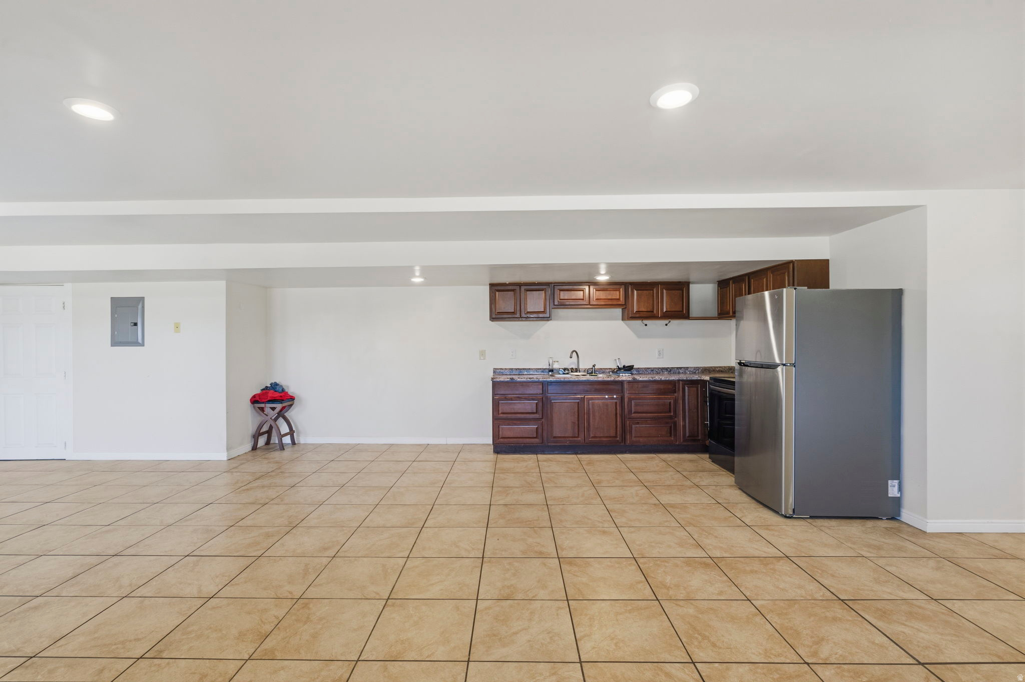 REGAL COUNTRY ESTATES - Residential