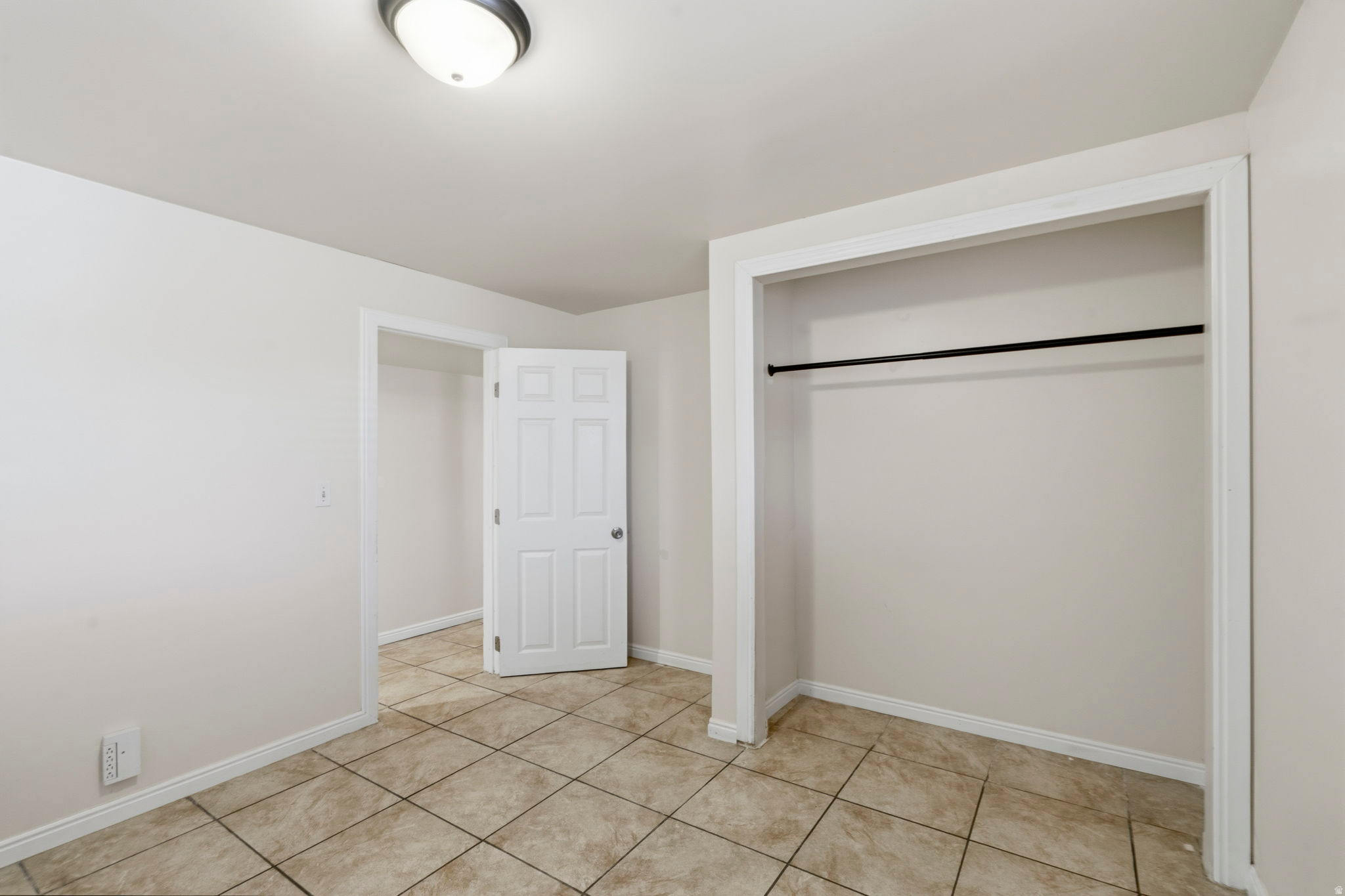 REGAL COUNTRY ESTATES - Residential
