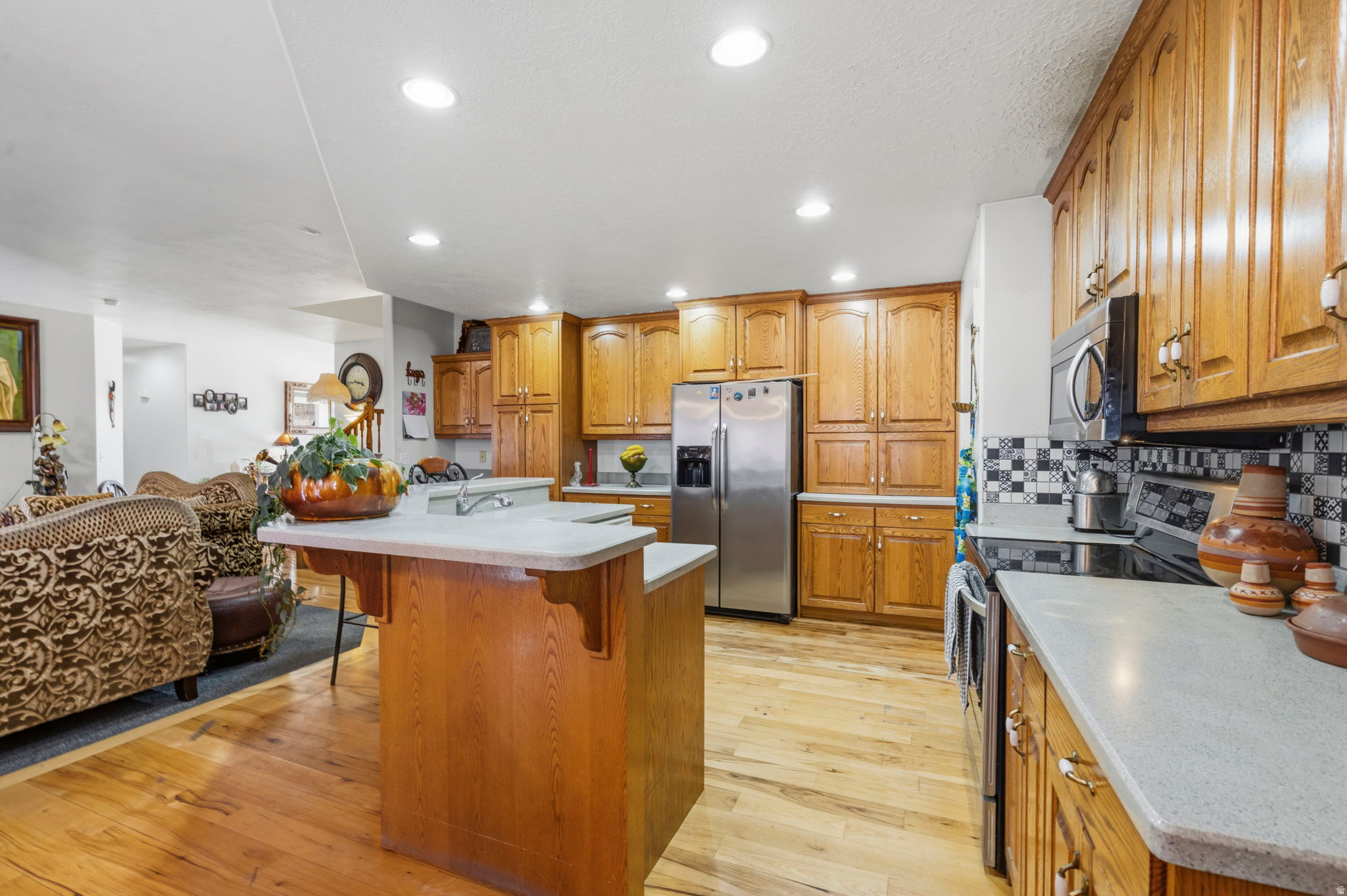 REGAL COUNTRY ESTATES - Residential