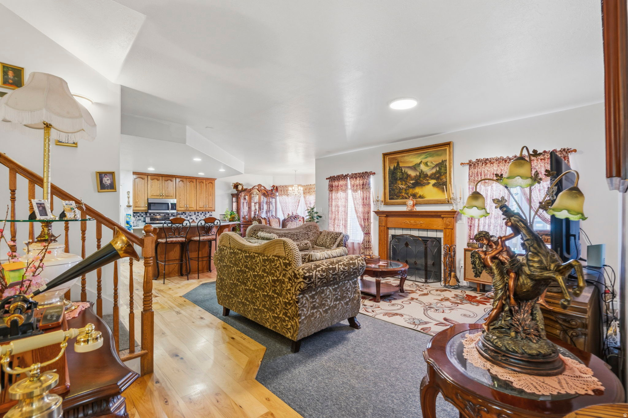 REGAL COUNTRY ESTATES - Residential