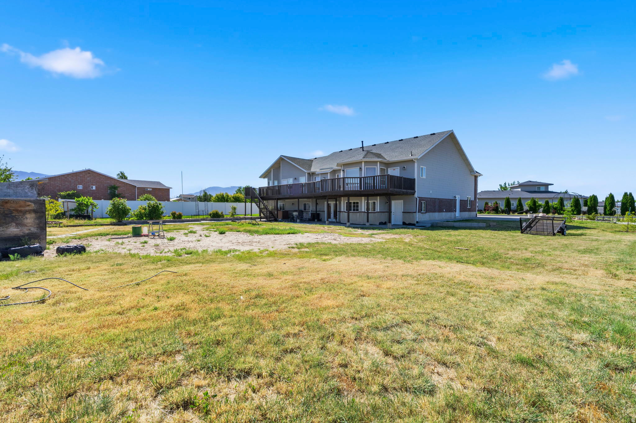 REGAL COUNTRY ESTATES - Residential