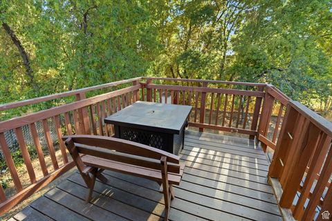 Tiny photo for 690 BARLOW ST, Clearfield, UT 84015 (MLS # 2114587)