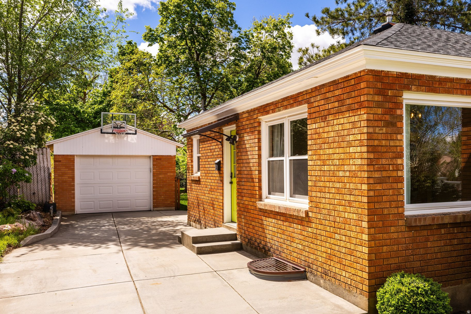 NOB HILL - Residential