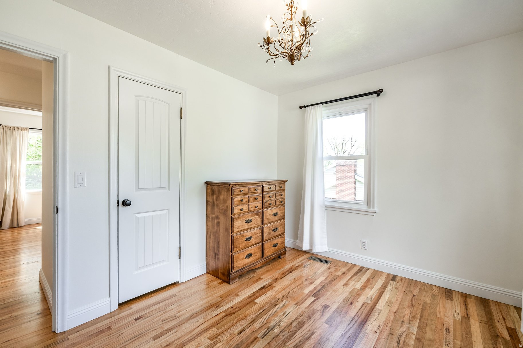 NOB HILL - Residential