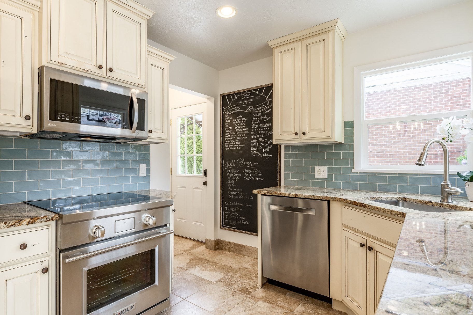 NOB HILL - Residential