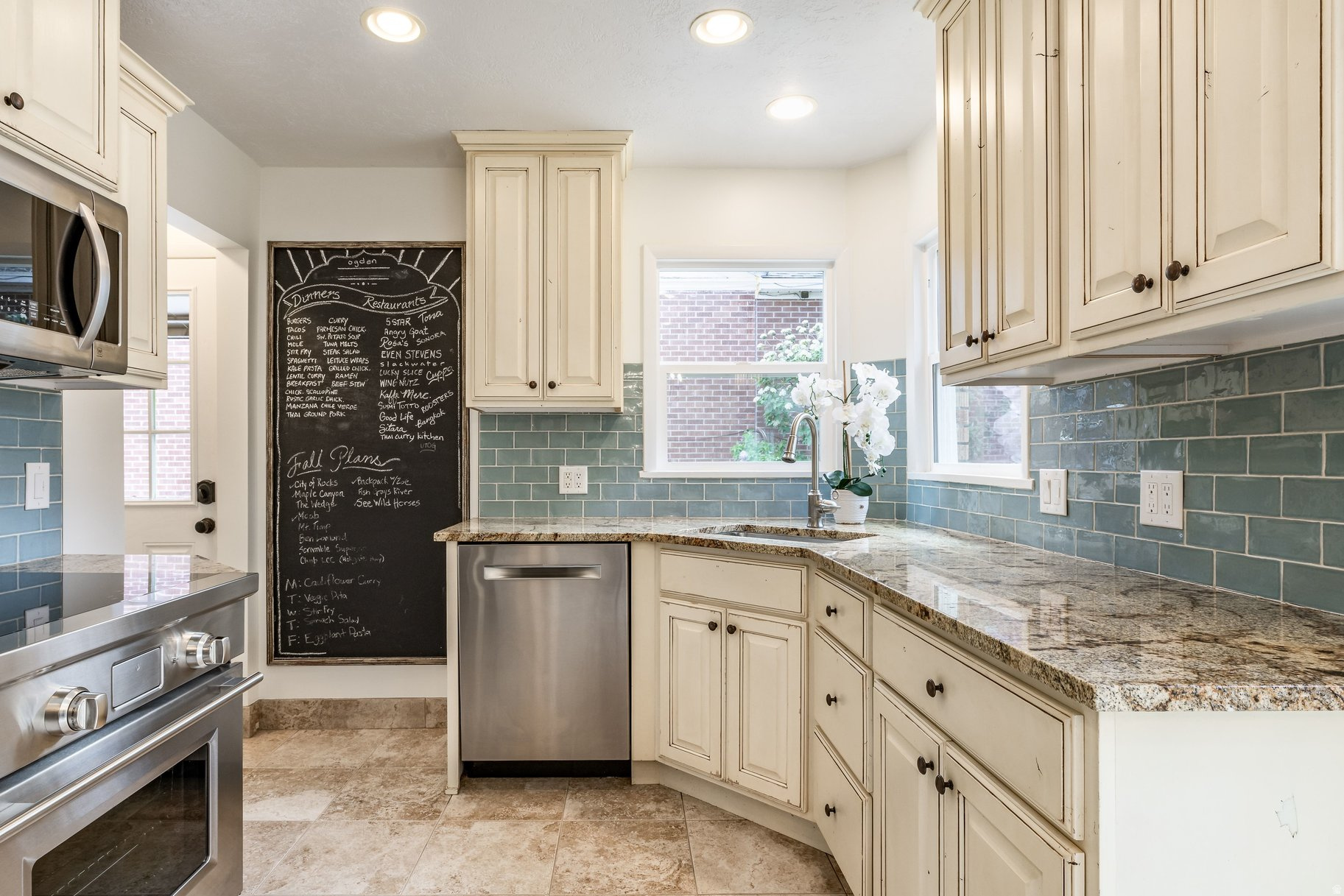 NOB HILL - Residential