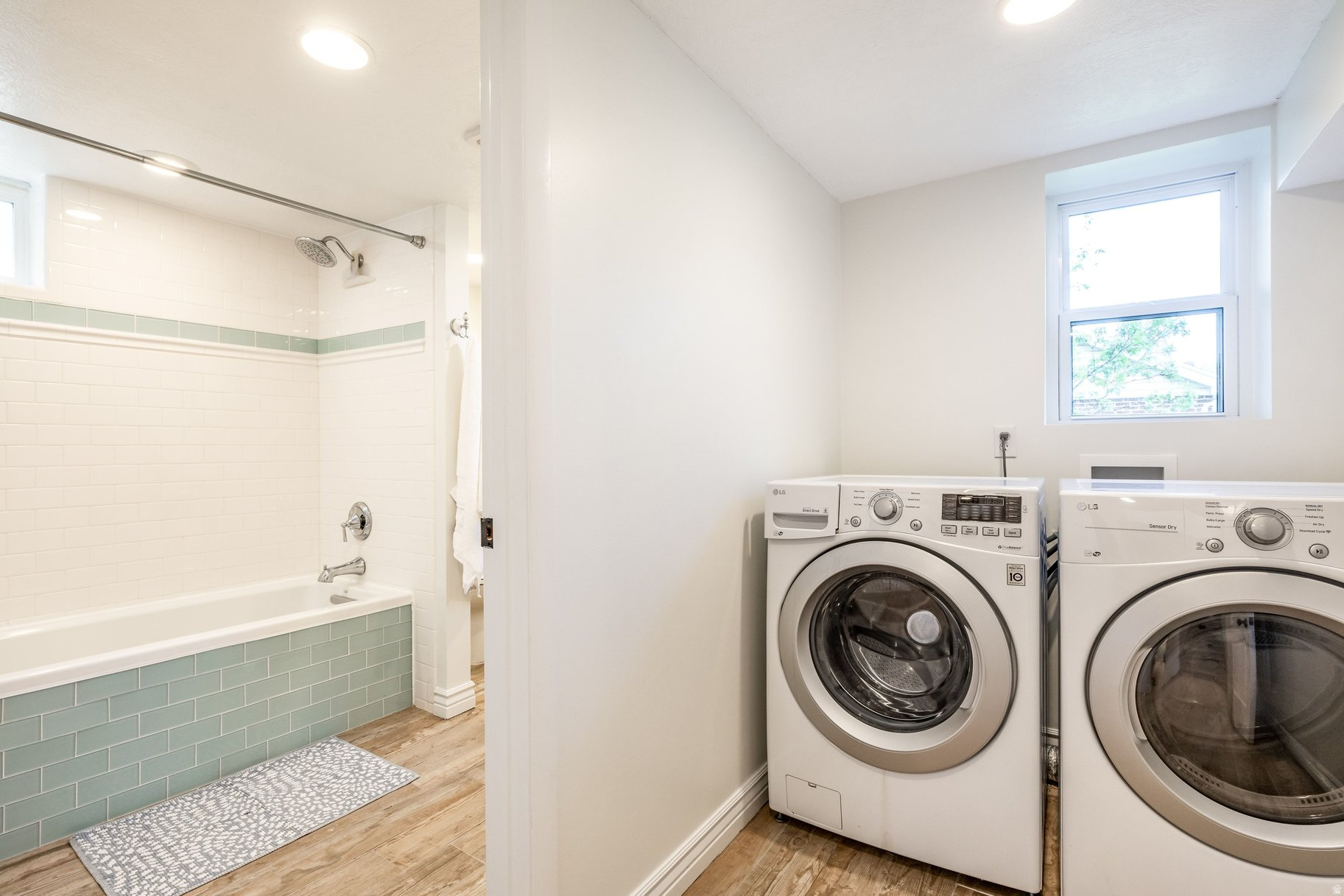 NOB HILL - Residential