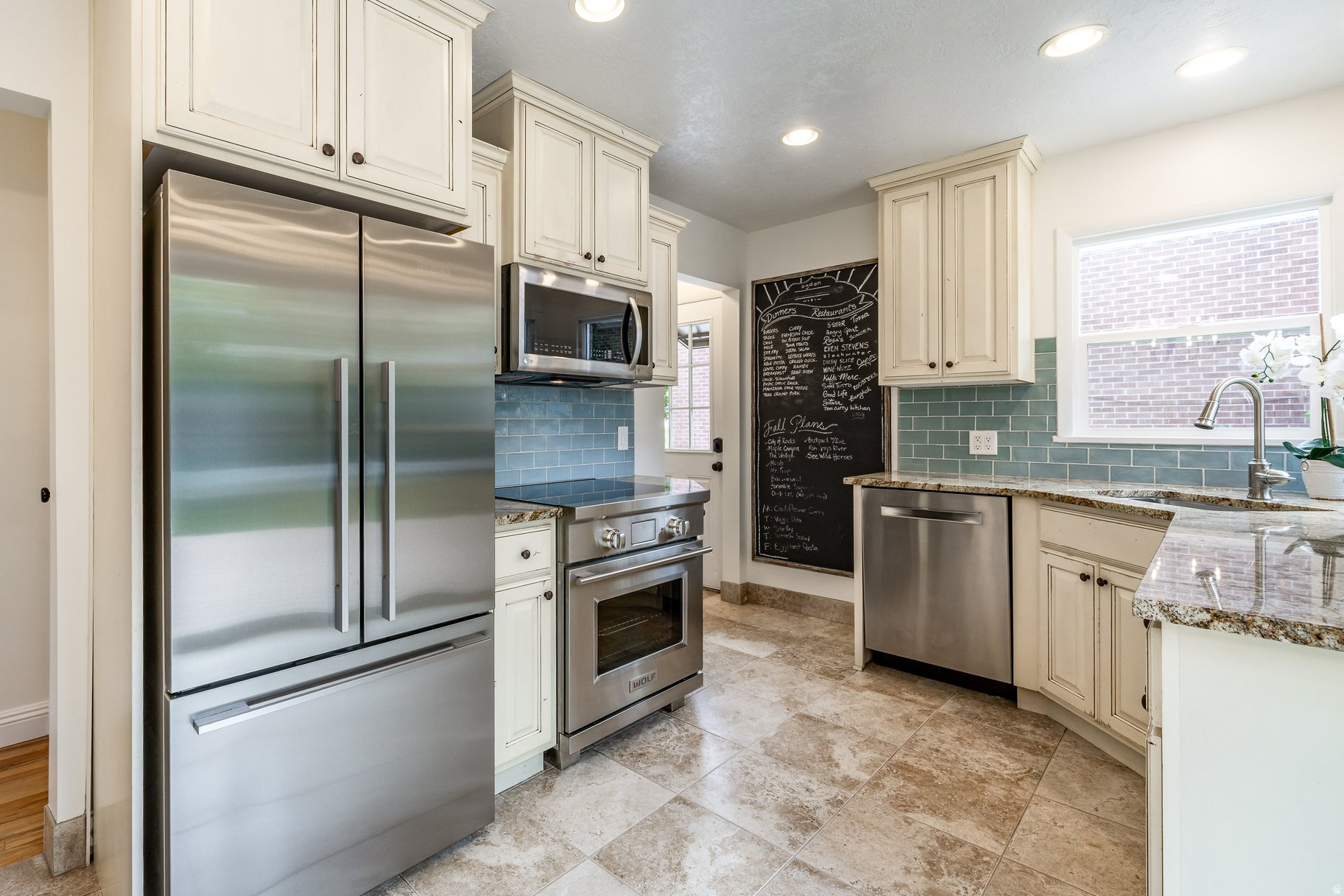 NOB HILL - Residential