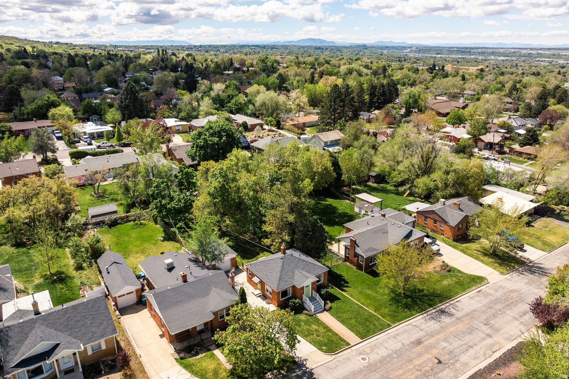 NOB HILL - Residential