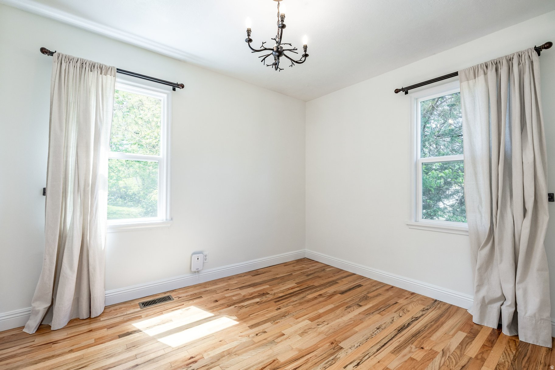 NOB HILL - Residential