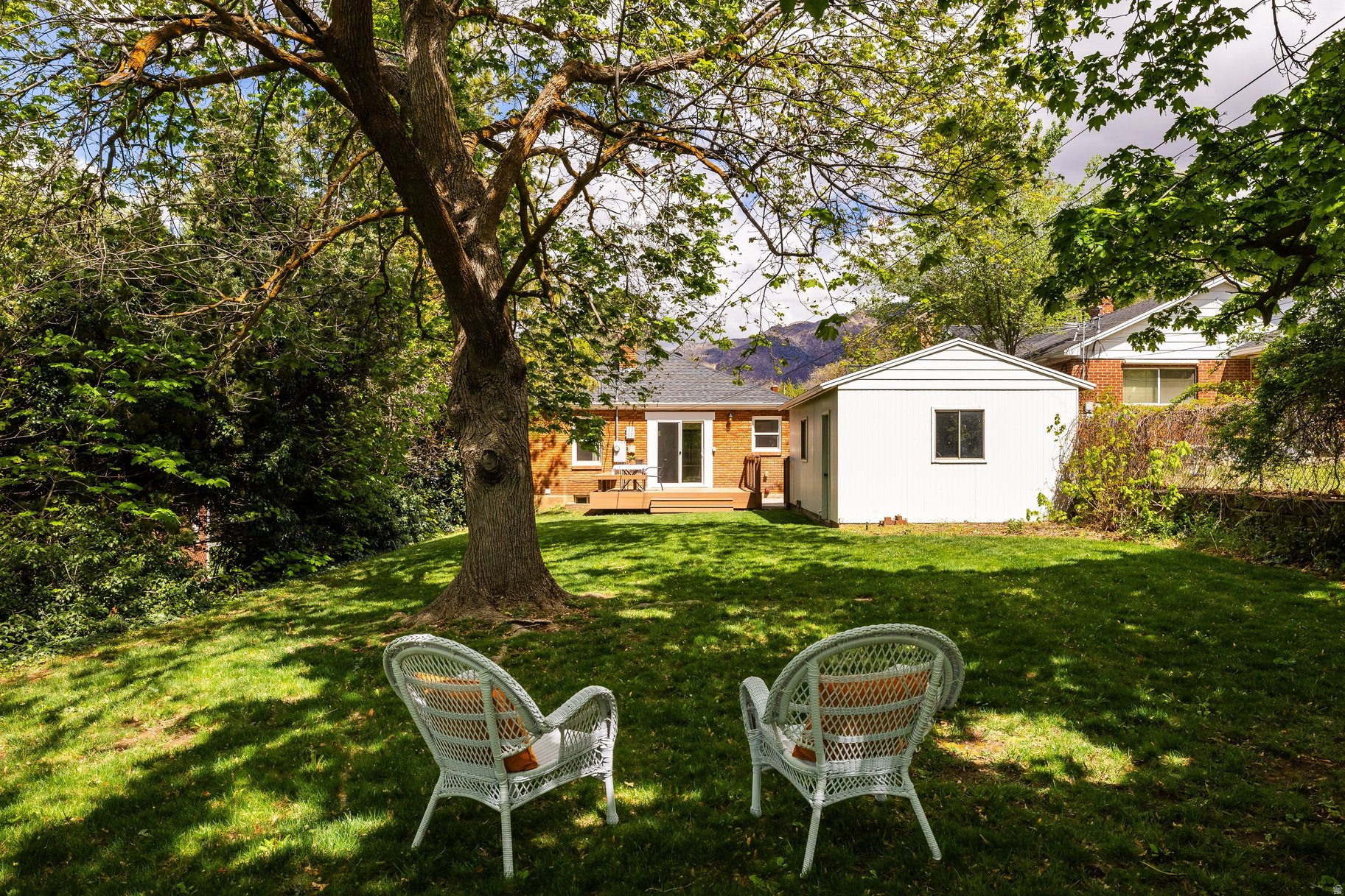 NOB HILL - Residential