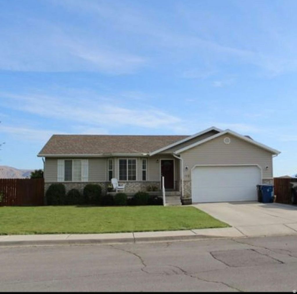 Photo of 112 W 770 N, Santaquin, UT 84655 (MLS # 2140106)