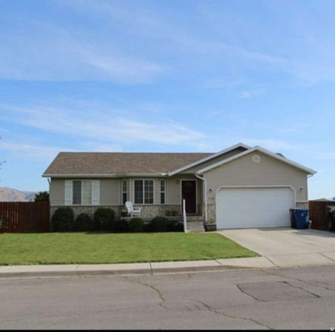 Photo of 112 W 770 N, Santaquin, UT 84655 (MLS # 2140106)