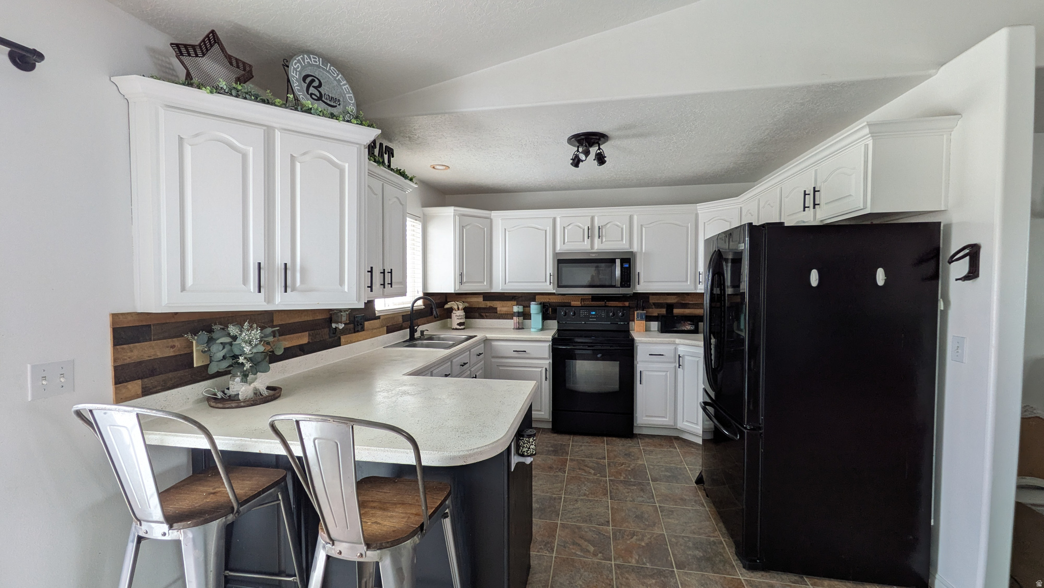 ORCHARD COVE - Residential