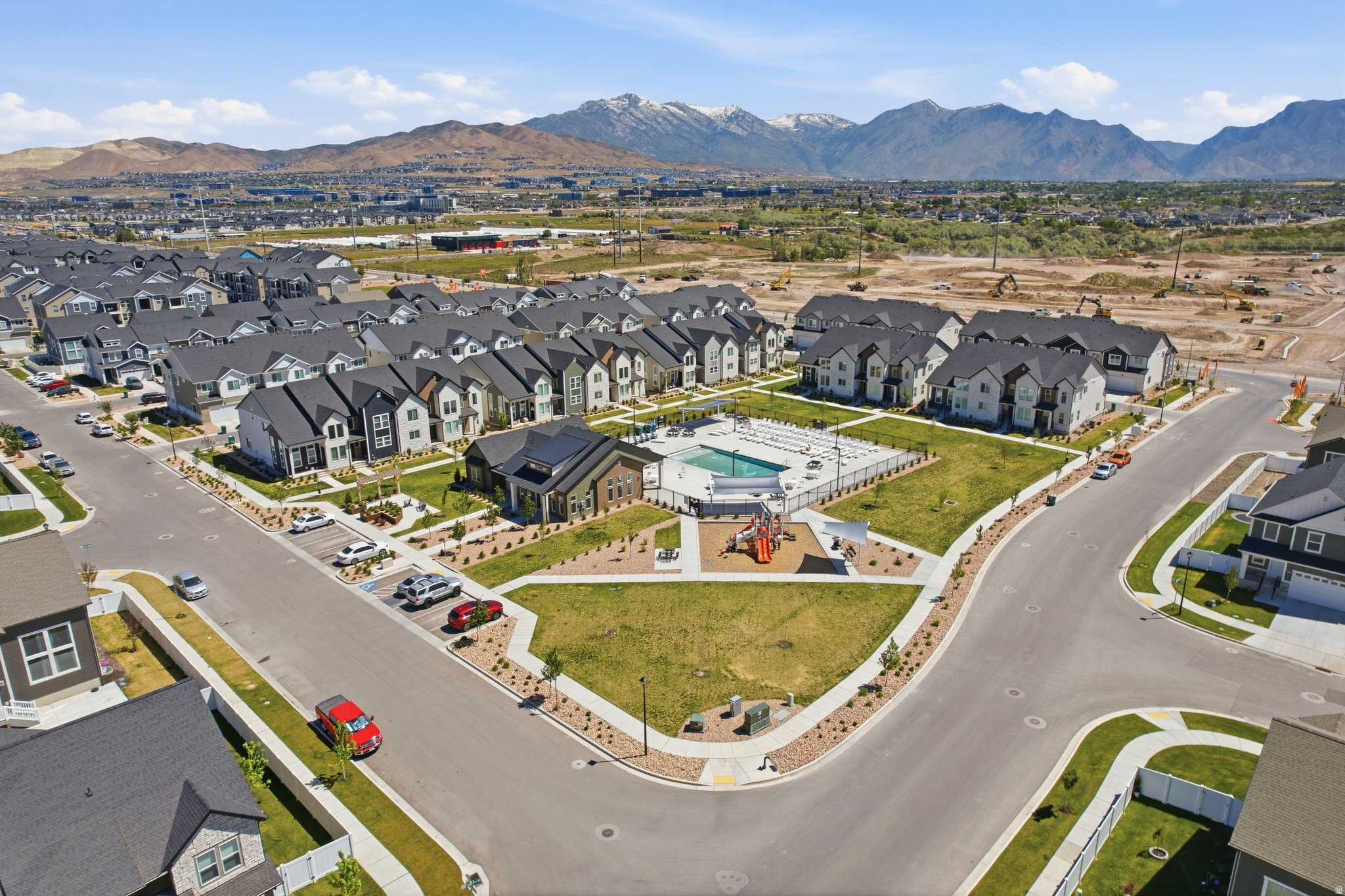 RIVER POINT - Residential