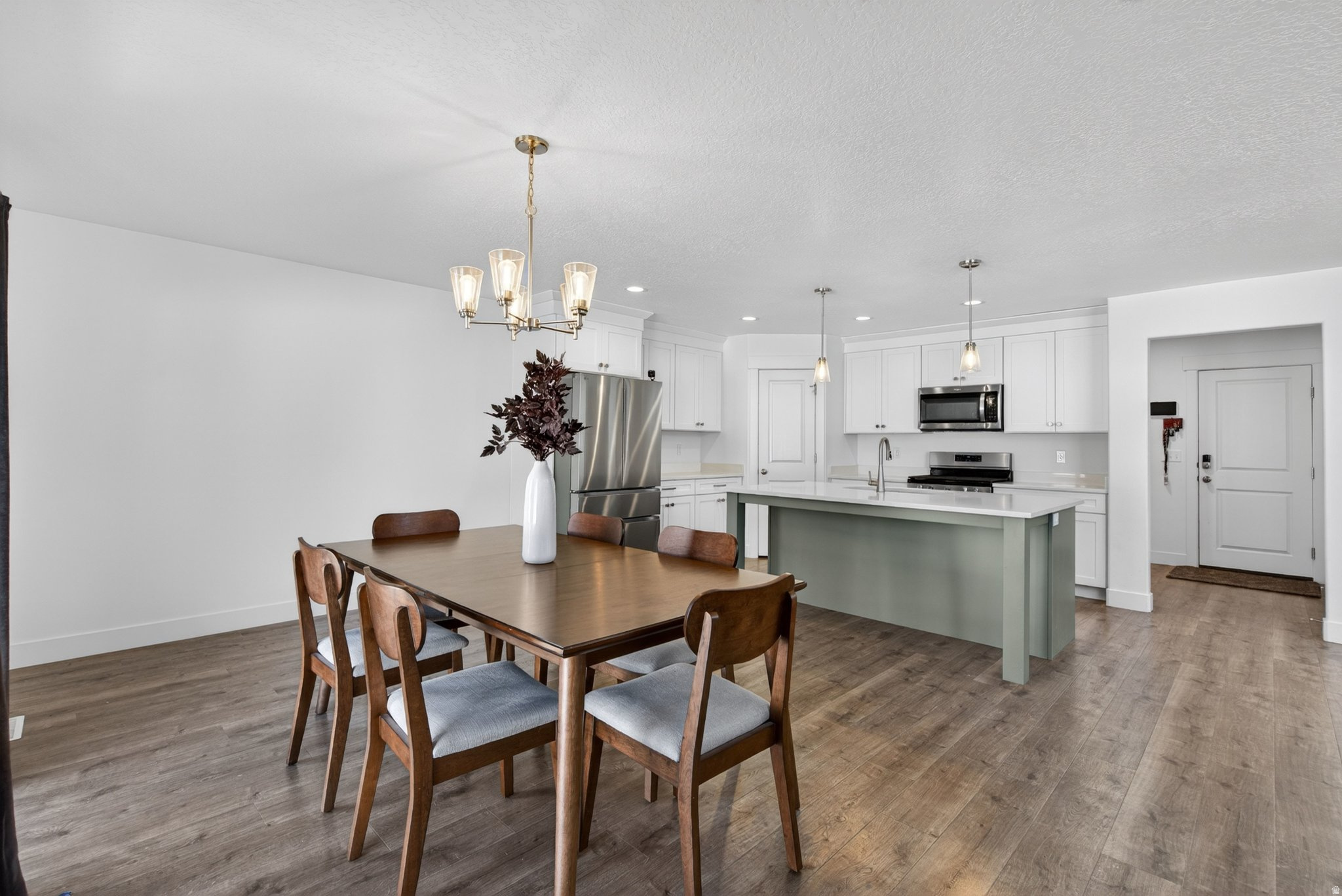 RIVER POINT - Residential