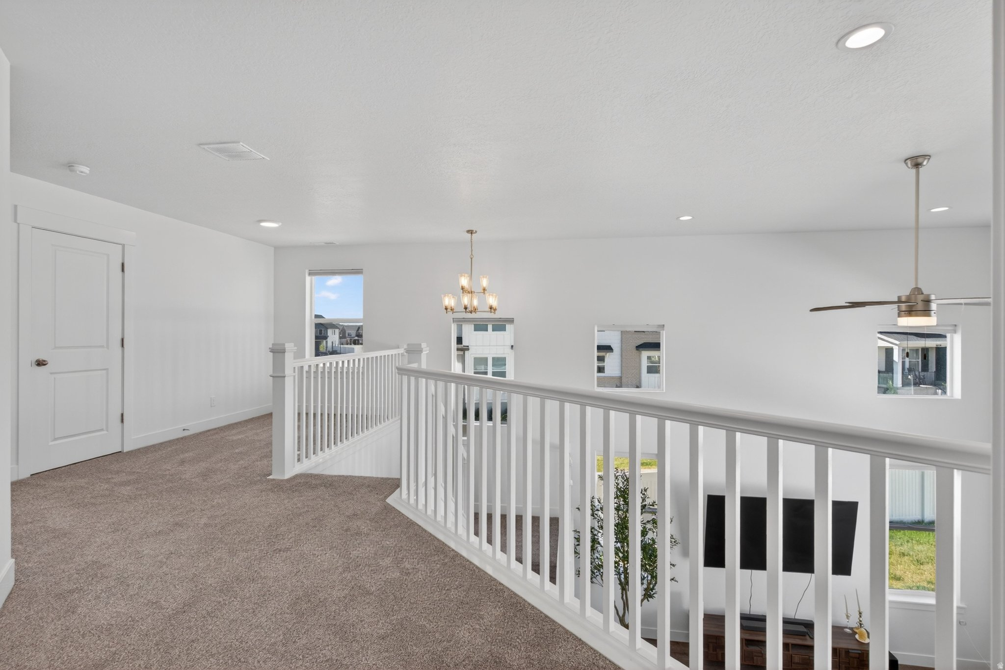 RIVER POINT - Residential