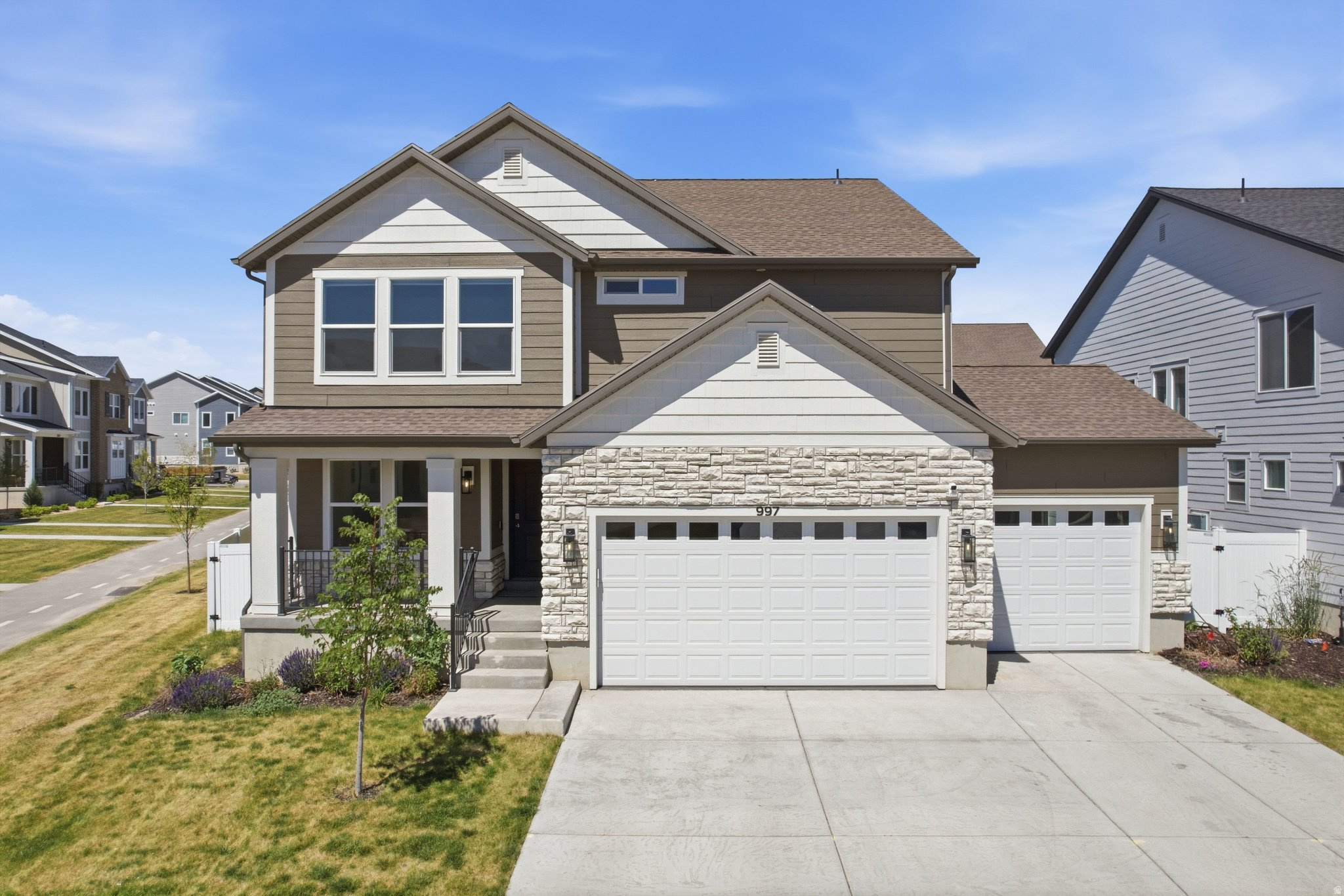 RIVER POINT - Residential