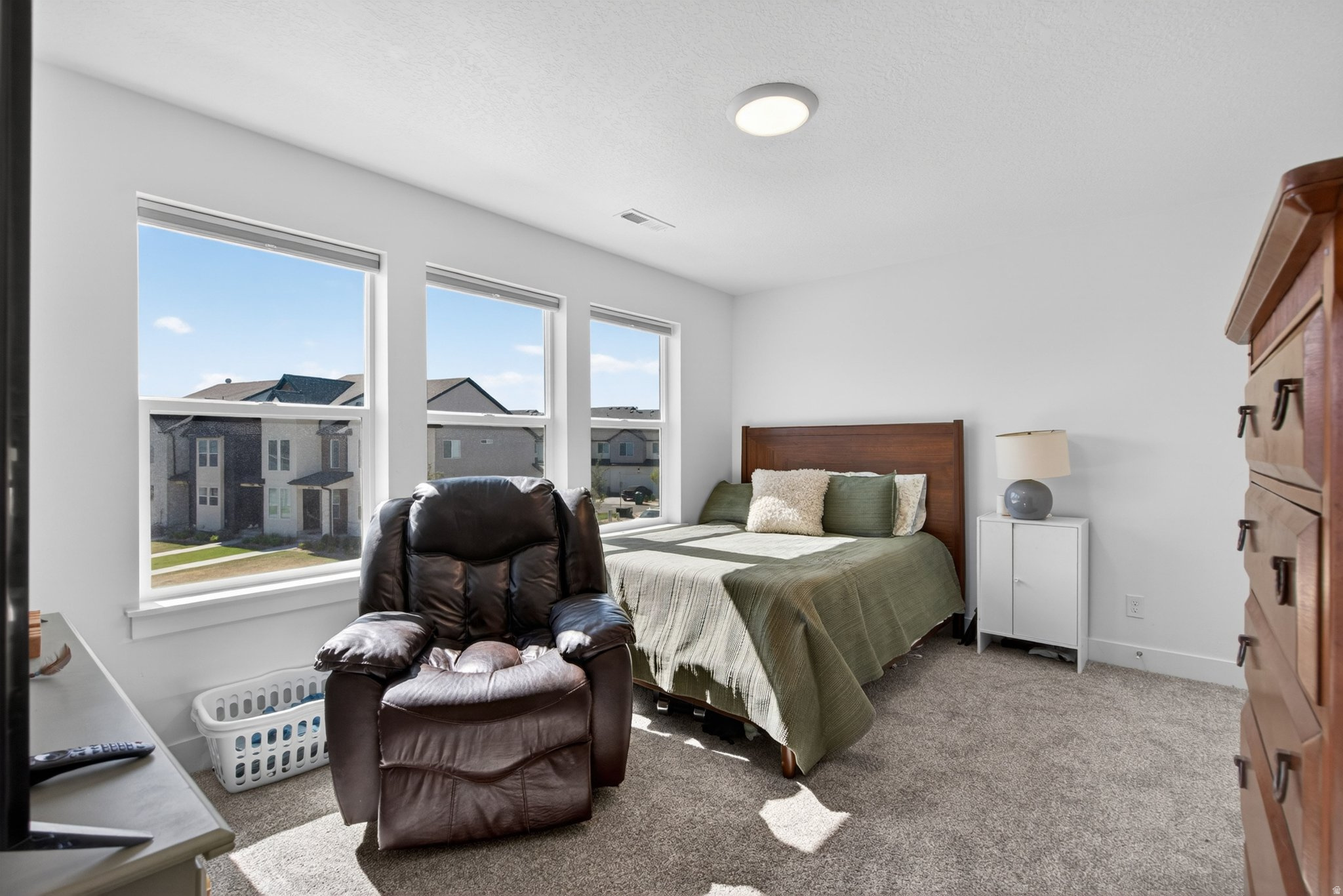 RIVER POINT - Residential