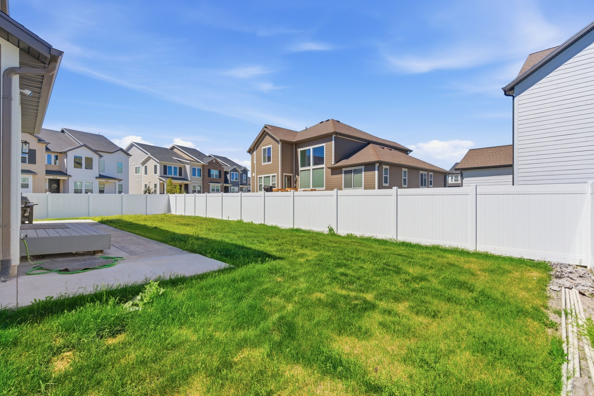 RIVER POINT - Residential